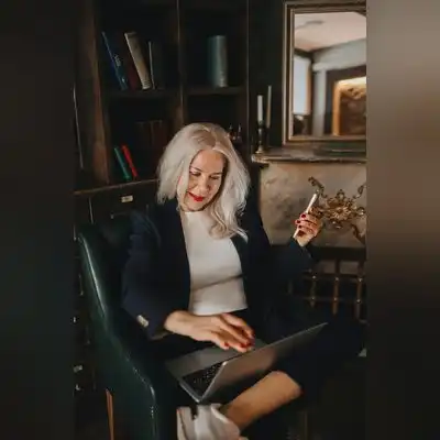 卢悦